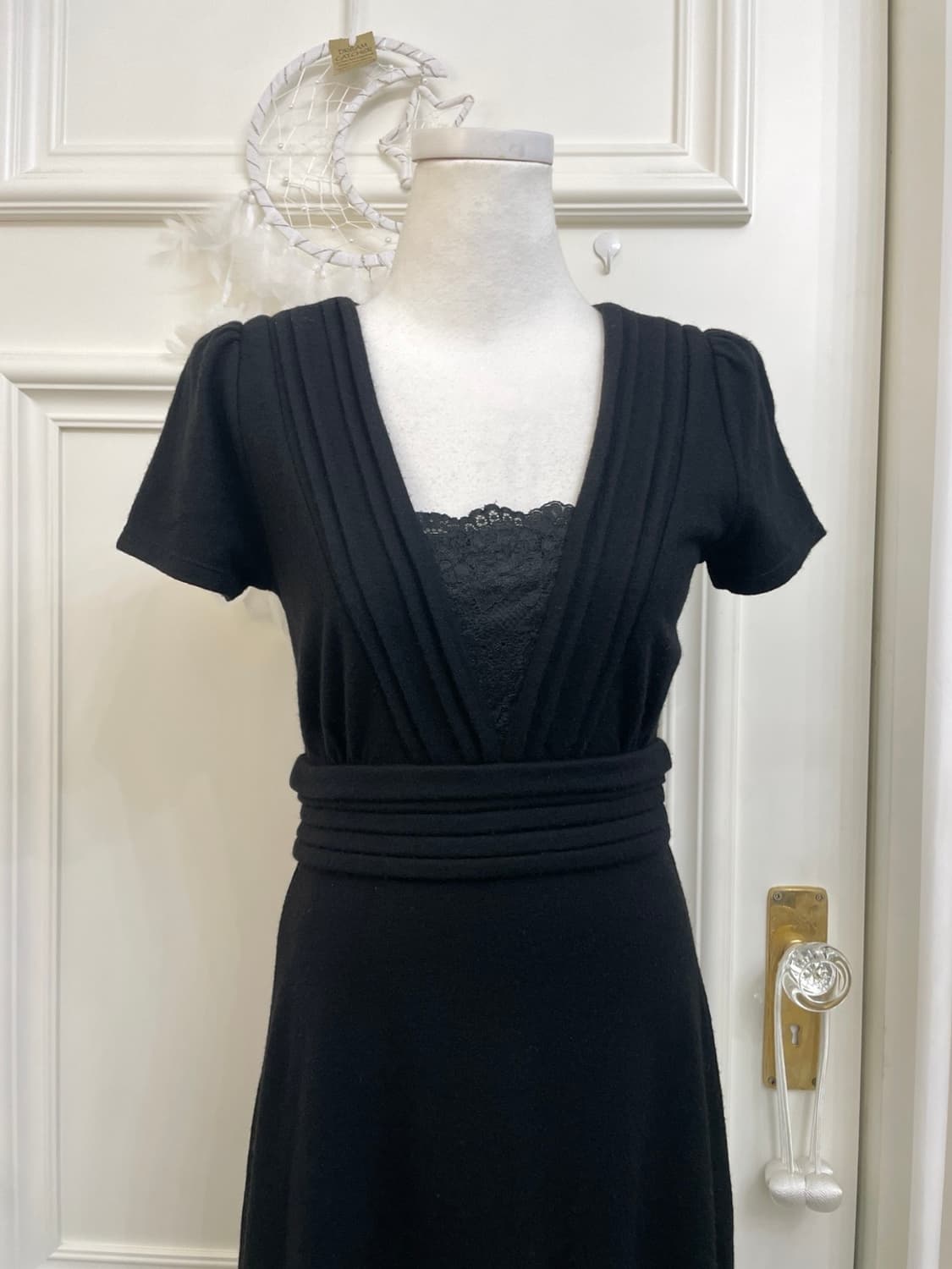 black 100% wool lace trim pleats long op 상품이미지5
