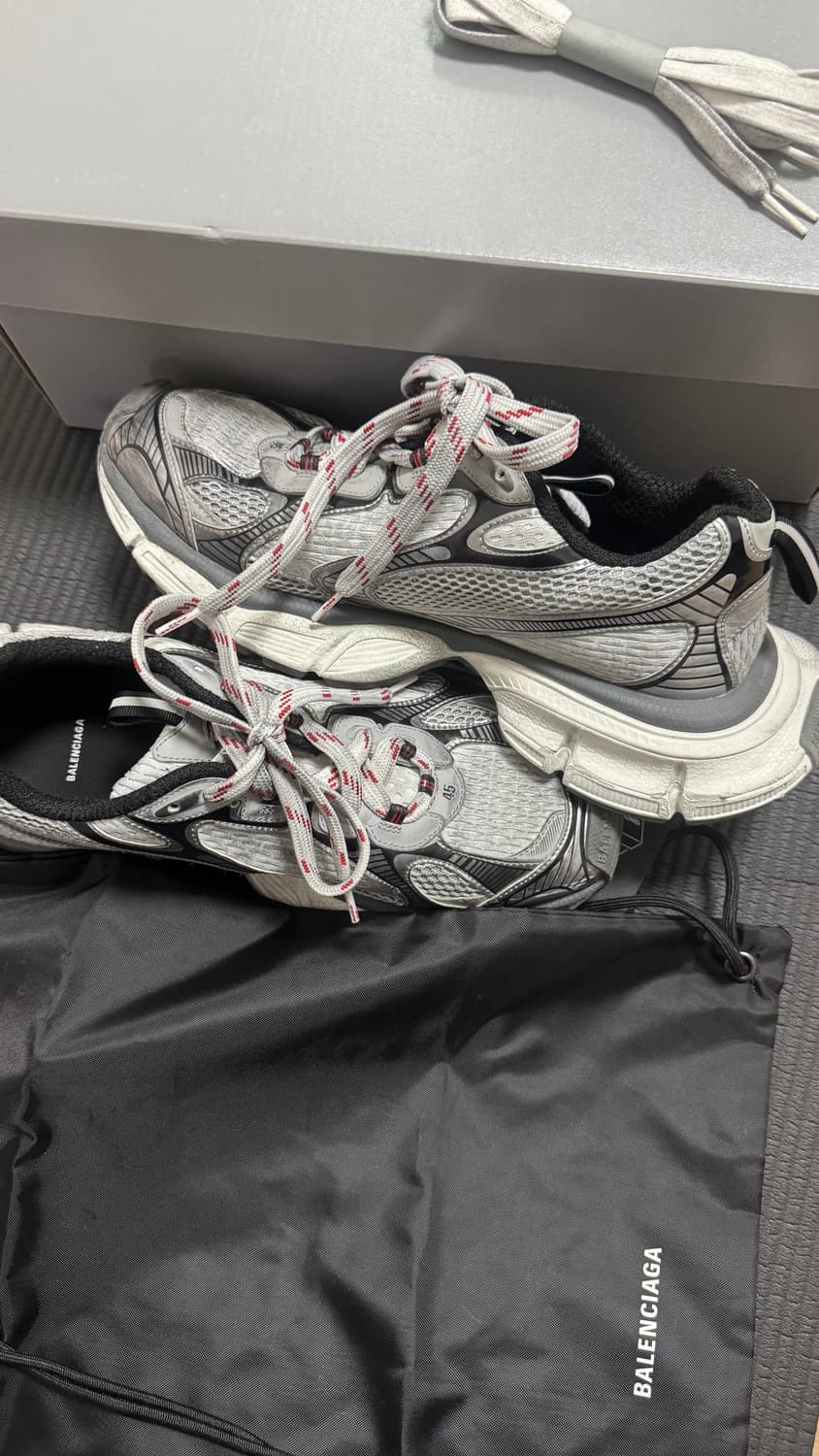 발렌시아가 3XL 그레이화이트레드 45size 상품이미지1