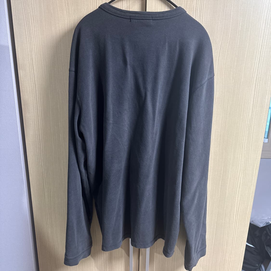 [3] 아르반 소프트 피치 헨리넥 롱슬리브 차콜 상품이미지3