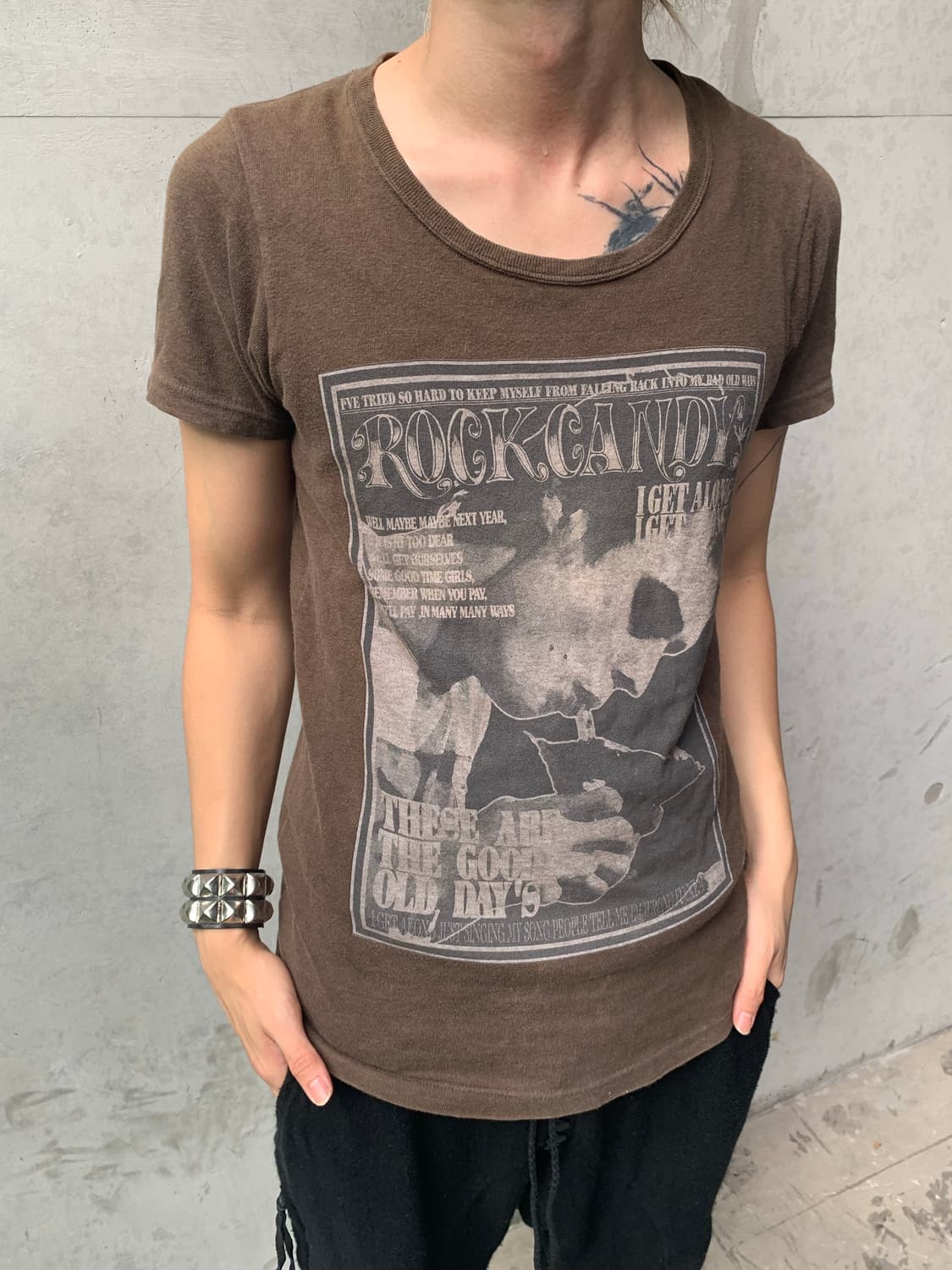 Pledge grunge mood slim-fit top  상품이미지4