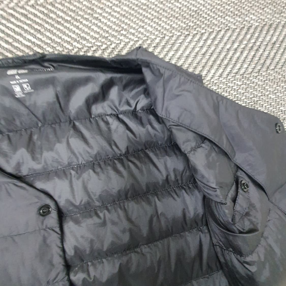 유니클로 오리털 경량패딩 조끼 남자105 상품이미지6