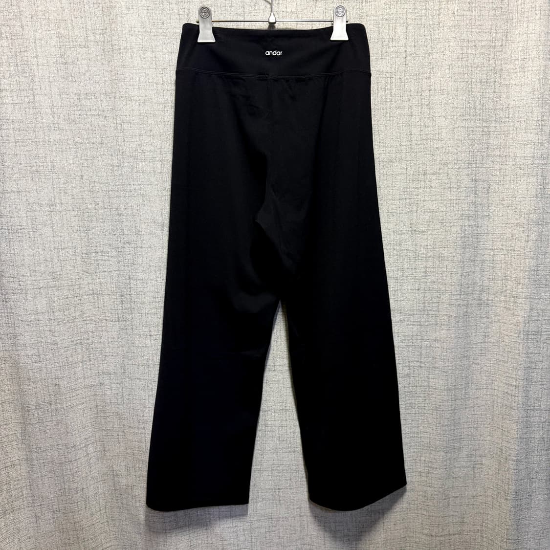 안다르 블랙 여성용 와이드 레깅스  상품이미지2