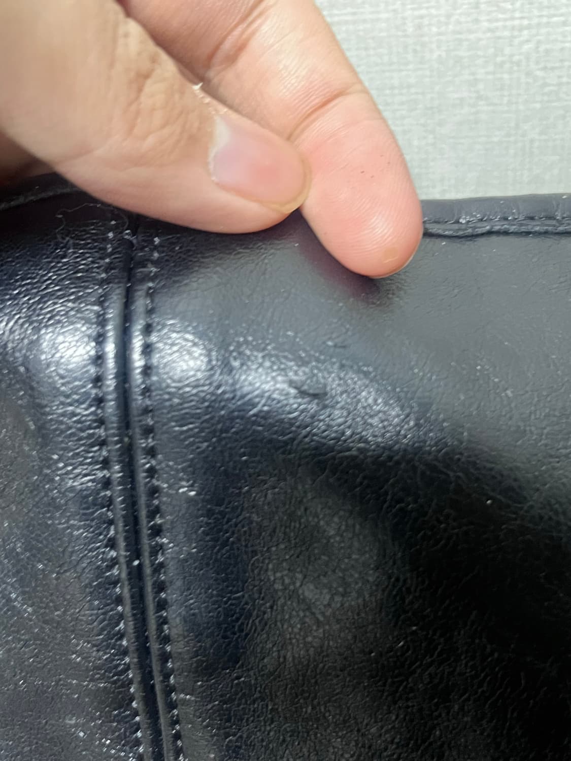 밀로 아카이브 쉘 레더 데이 백 상품이미지4