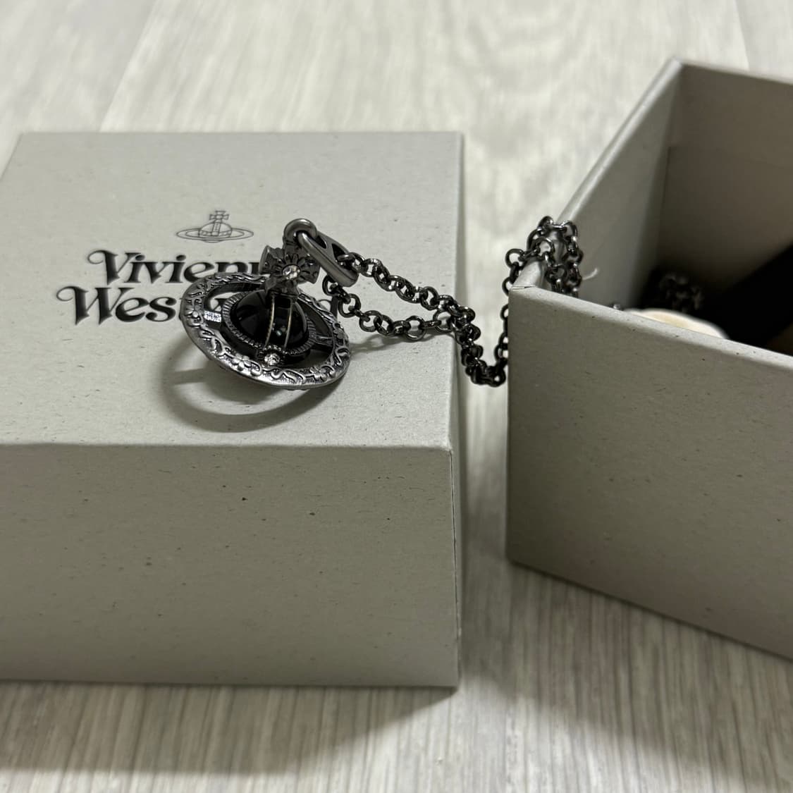 비비안웨스트우드 미니 고딕 orb 목걸이 상품이미지1