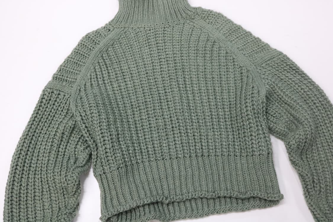 세이지 그린 청키 크롭 터틀넥 니트 상품이미지4