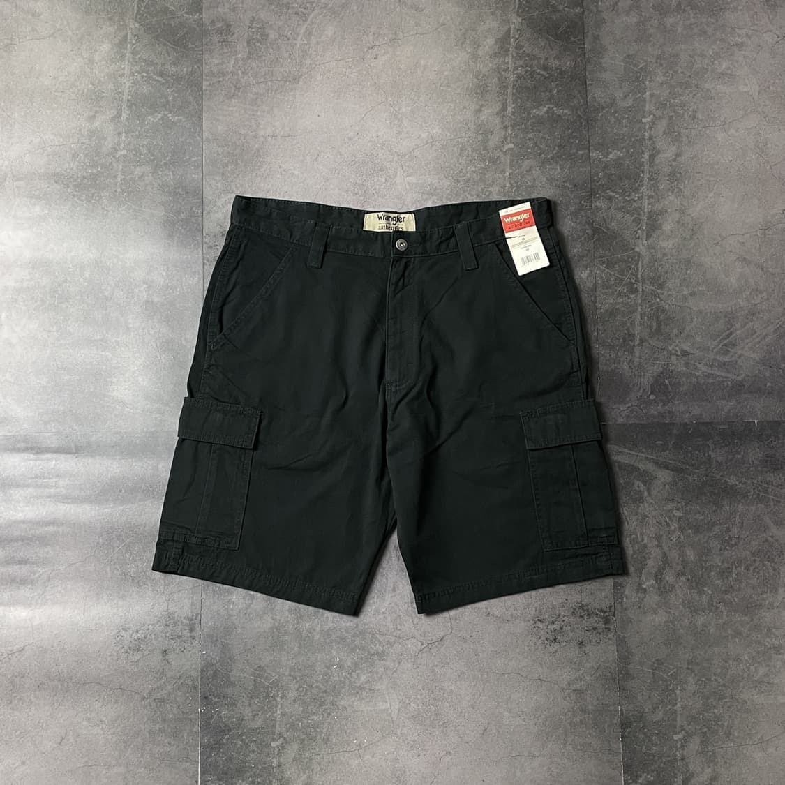 WRANGLER 데드스탁 랭글러 블랙 카고 하프 팬츠 A00746 상품이미지1