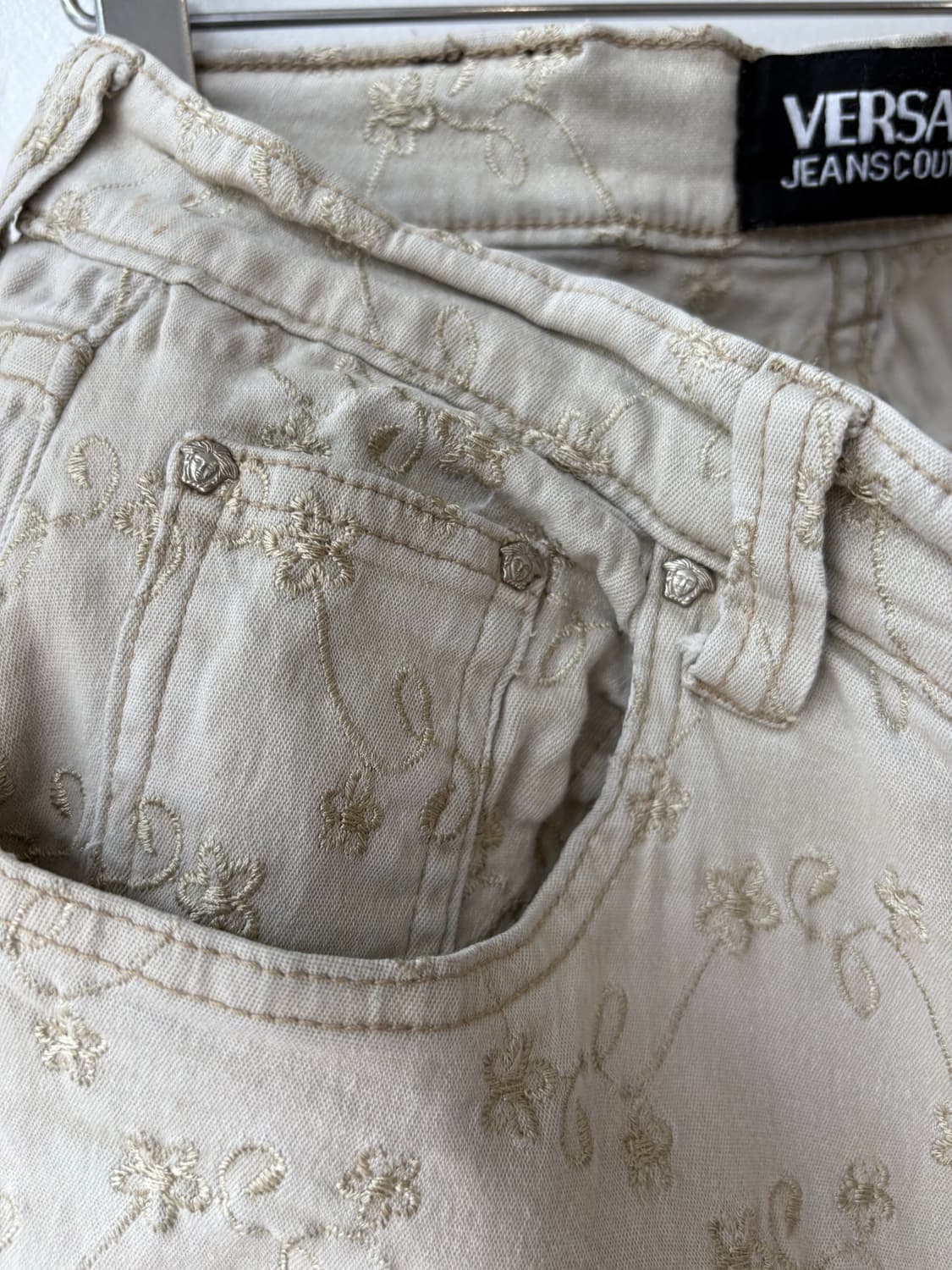 90s Versace Jeans Couture flower 팬츠 상품이미지4