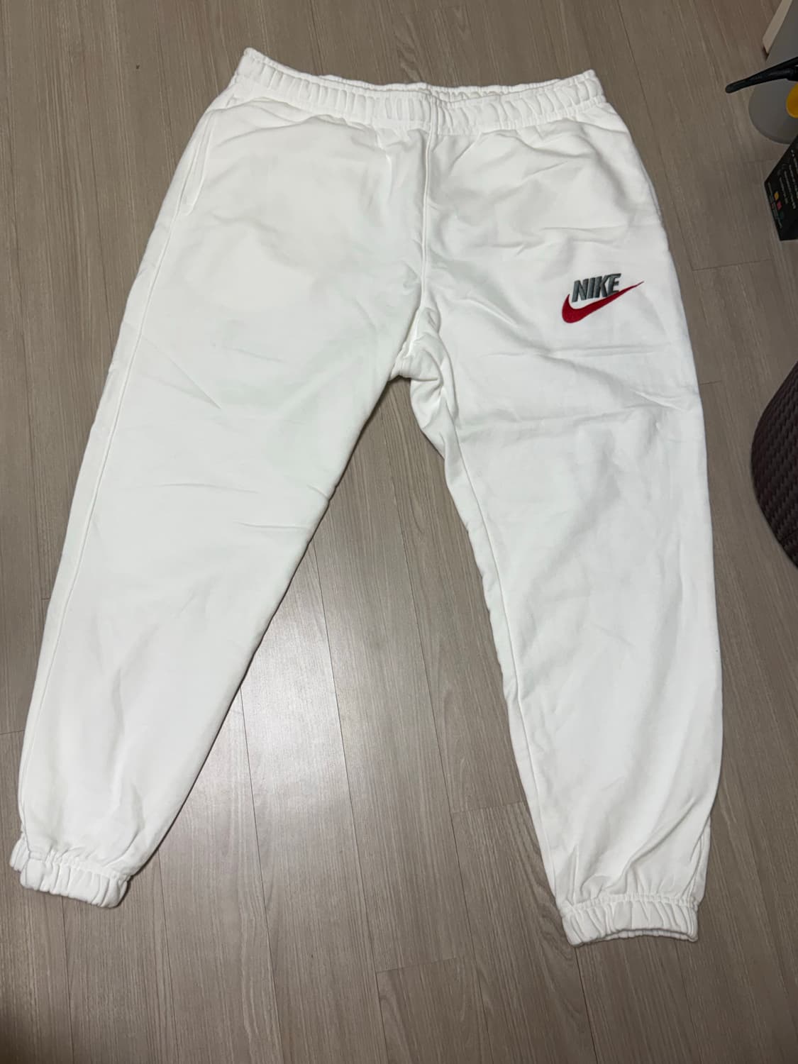 나이키 화이트 트레이닝바지 상품이미지1
