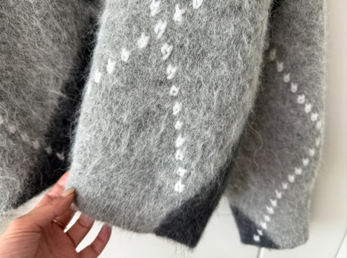 캐시미어 라쿤 아가일 니트 상품이미지2