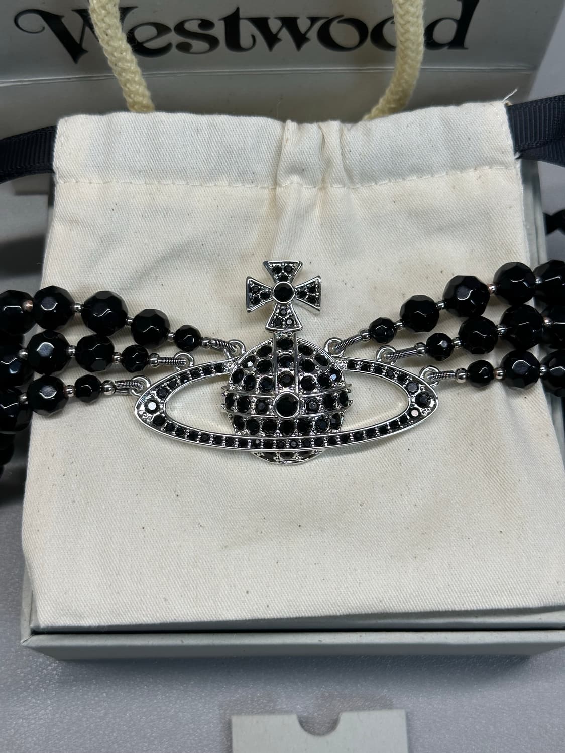 비비안웨스트우드 블랙 비즈 초커 목걸이 상품이미지3