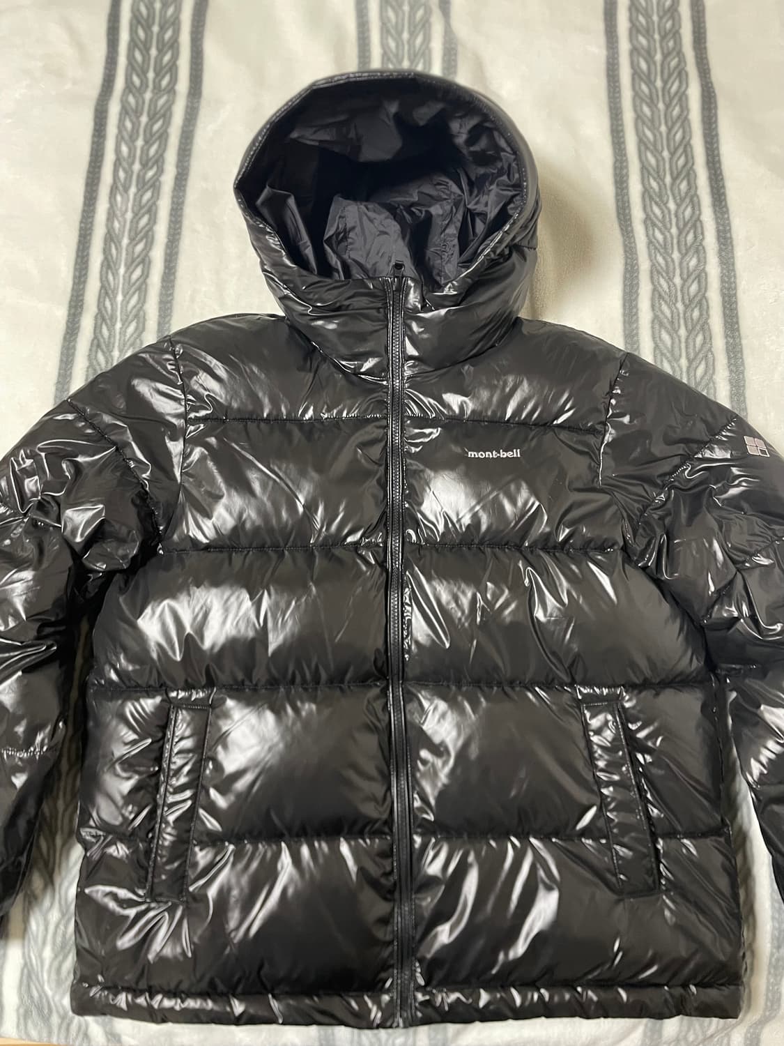 몽벨 플라잉 웜업 패딩 상품이미지1