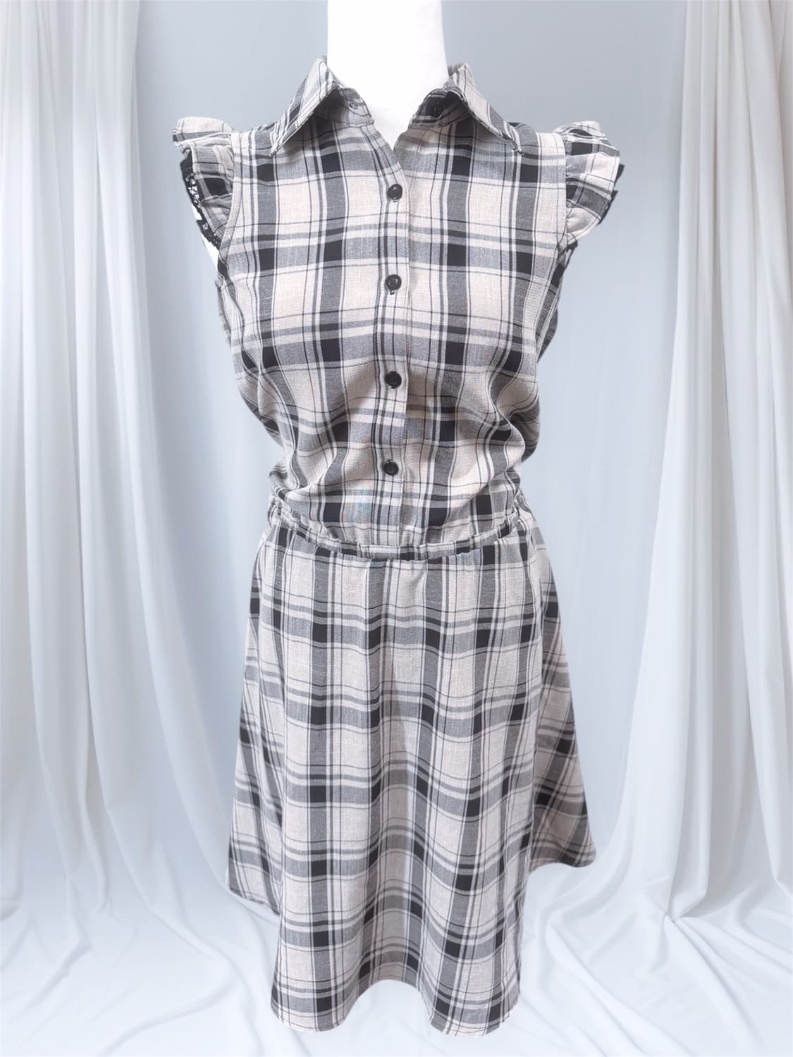 Cecilmcbee 세실맥비 로걀 공겜여주 스나계 체크 프릴 원피스 상품이미지1