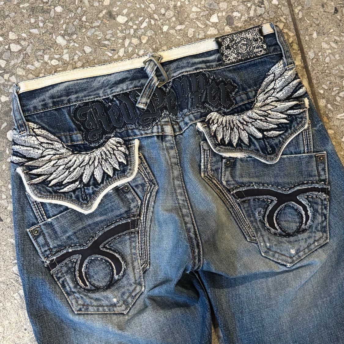 레드 페퍼 날개 패치 데님팬츠 상품이미지1