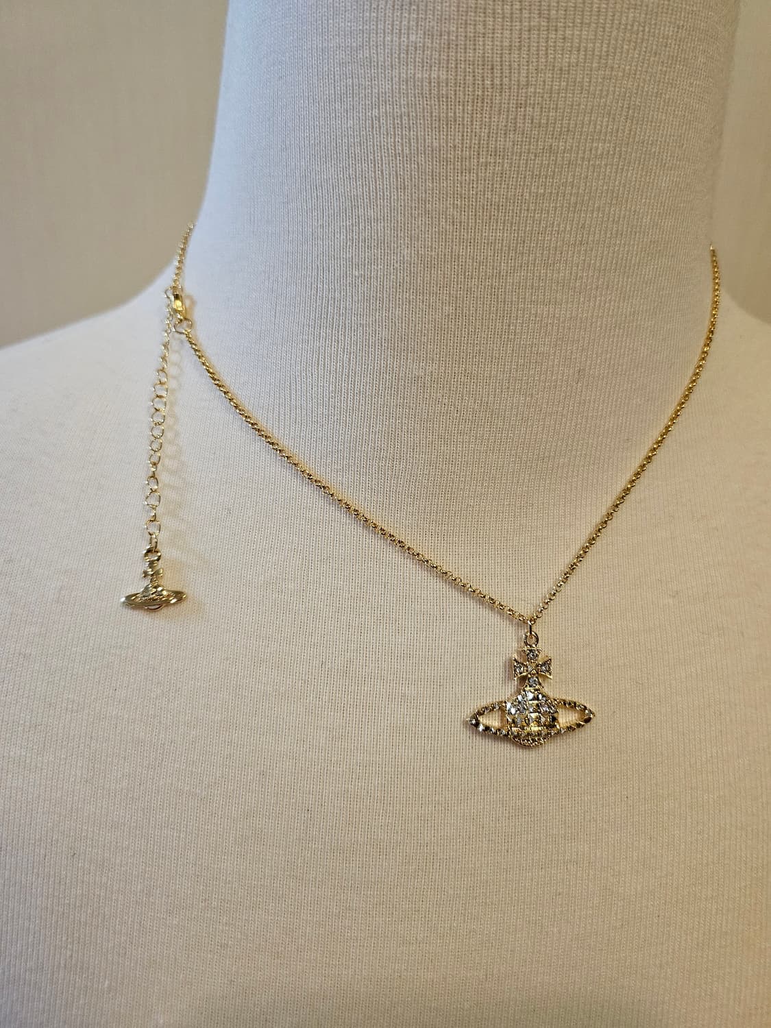 비비안웨스트우드 업사이클링 금장 목걸이 상품이미지6