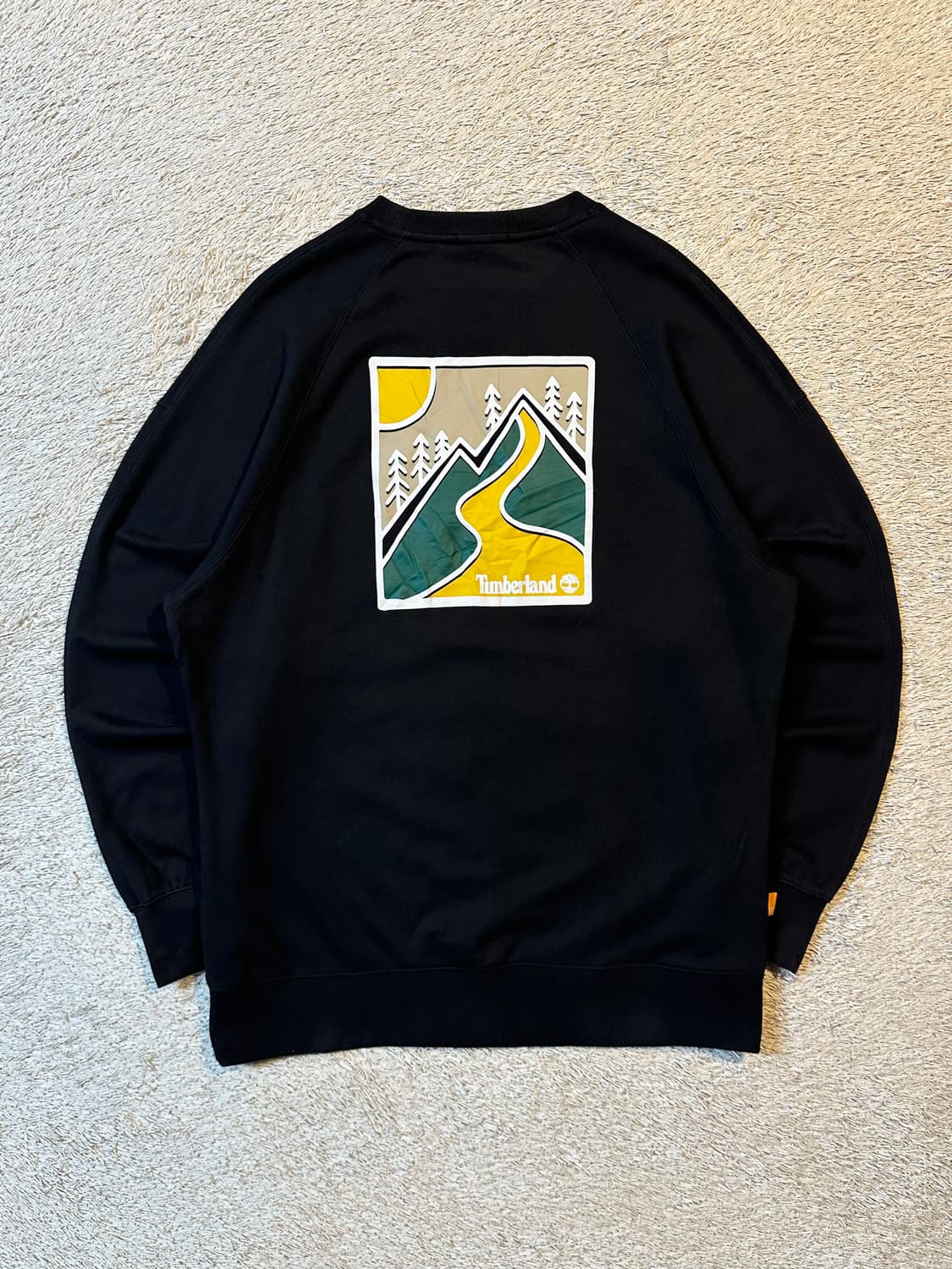 팀버랜드 TIMBERLAND 백프린팅 맨투맨 블랙 상품이미지4