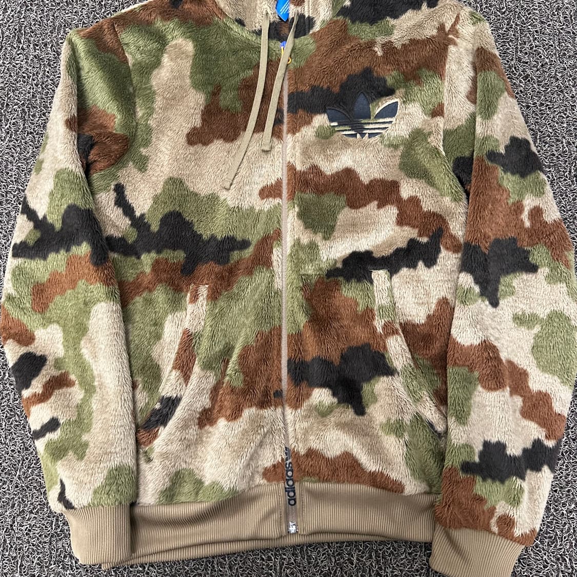 아디다스 밀리터리 카모 후리스 여성 후드집업 85(XS) 상품이미지4