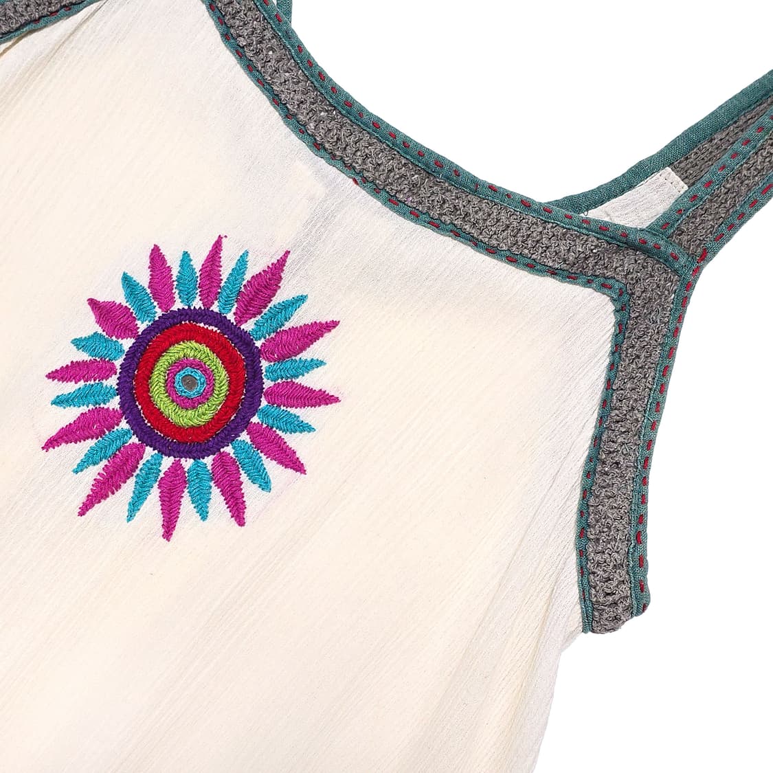 리버시블 에스닉 자수 언발 슬리브리스 탑 상품이미지3