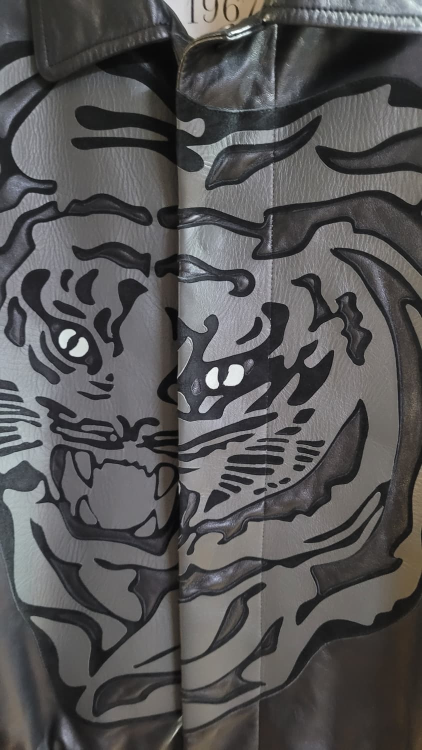 발렌티노 타이거 가죽자켓 블루종 레더점퍼 800만짜리 상품이미지3