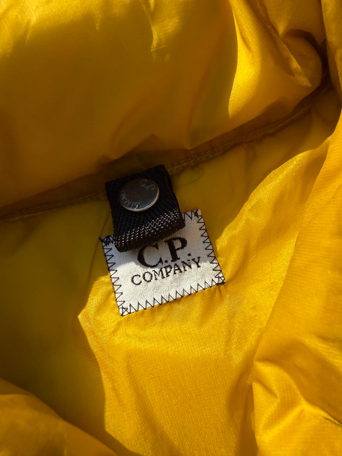 Cp company 씨피컴퍼니 덕다운 경량패딩 상품이미지3