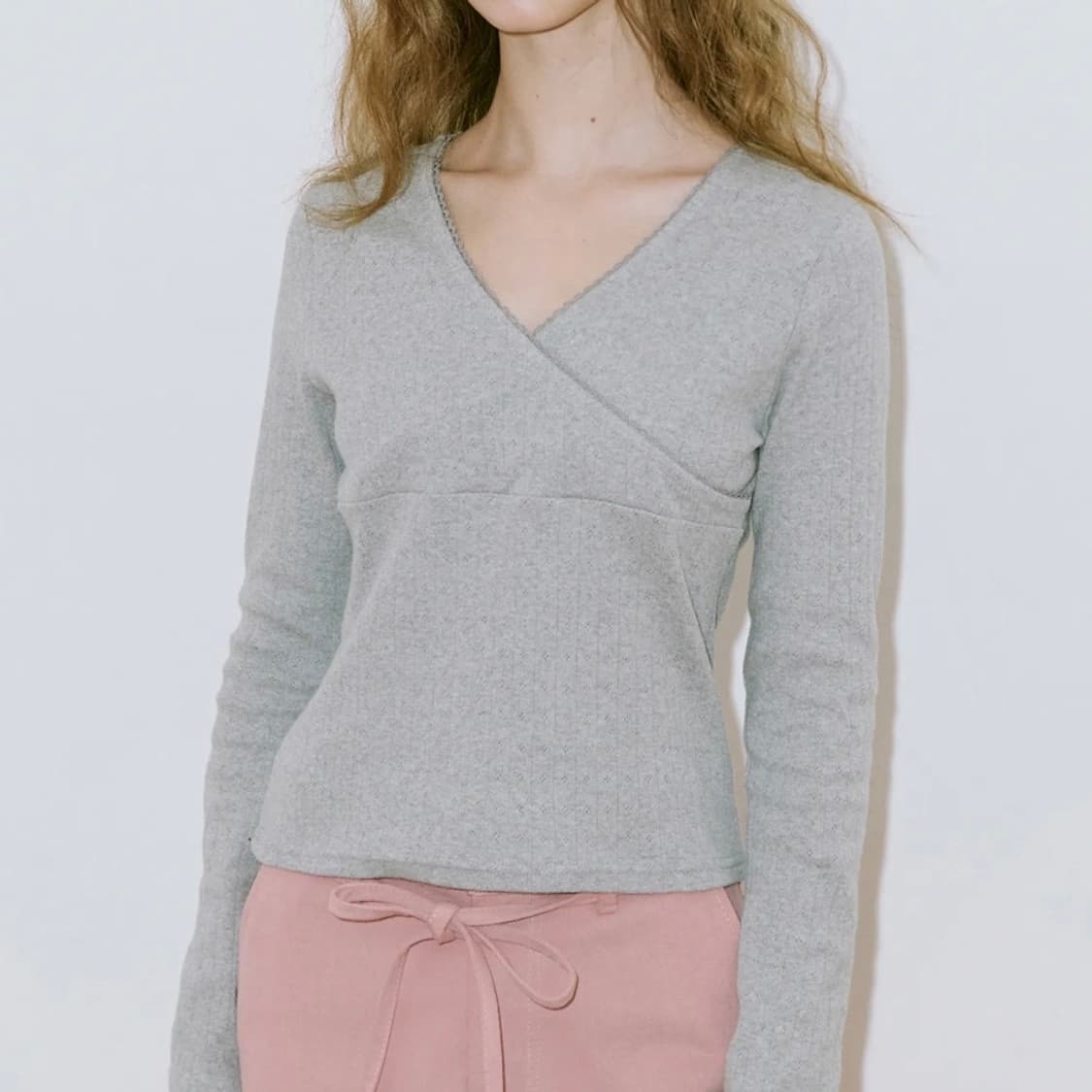 새상품 시눈 브이넥 레이스 긴팔 티셔츠 그레이 상품이미지1