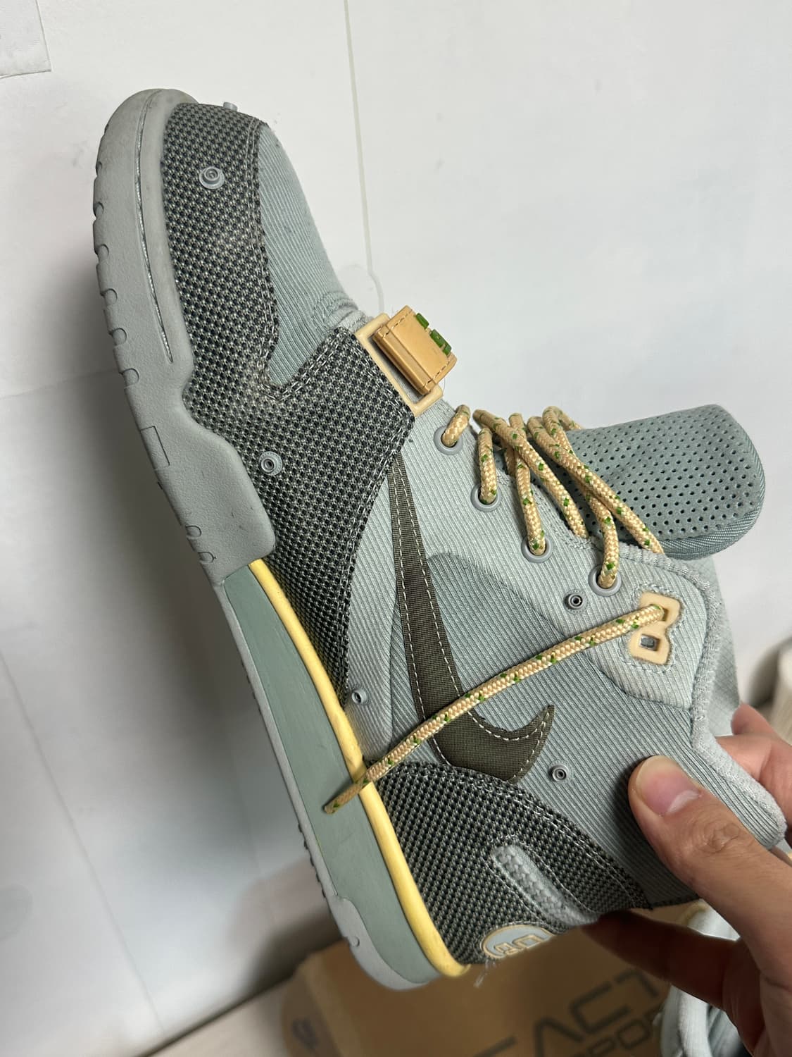 나이키 트래비스스캇 에어트레이너1 290 상품이미지10