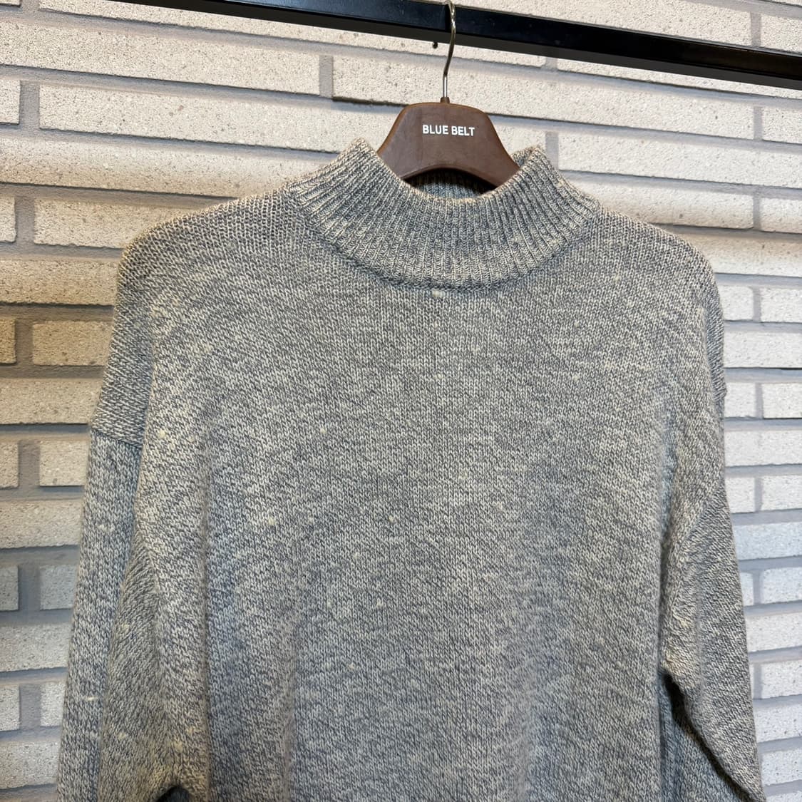 MOSCHINO 모스키노 하프폴라 울 니트 드롭숄더 디테일 멜란지 그레이 상품이미지4