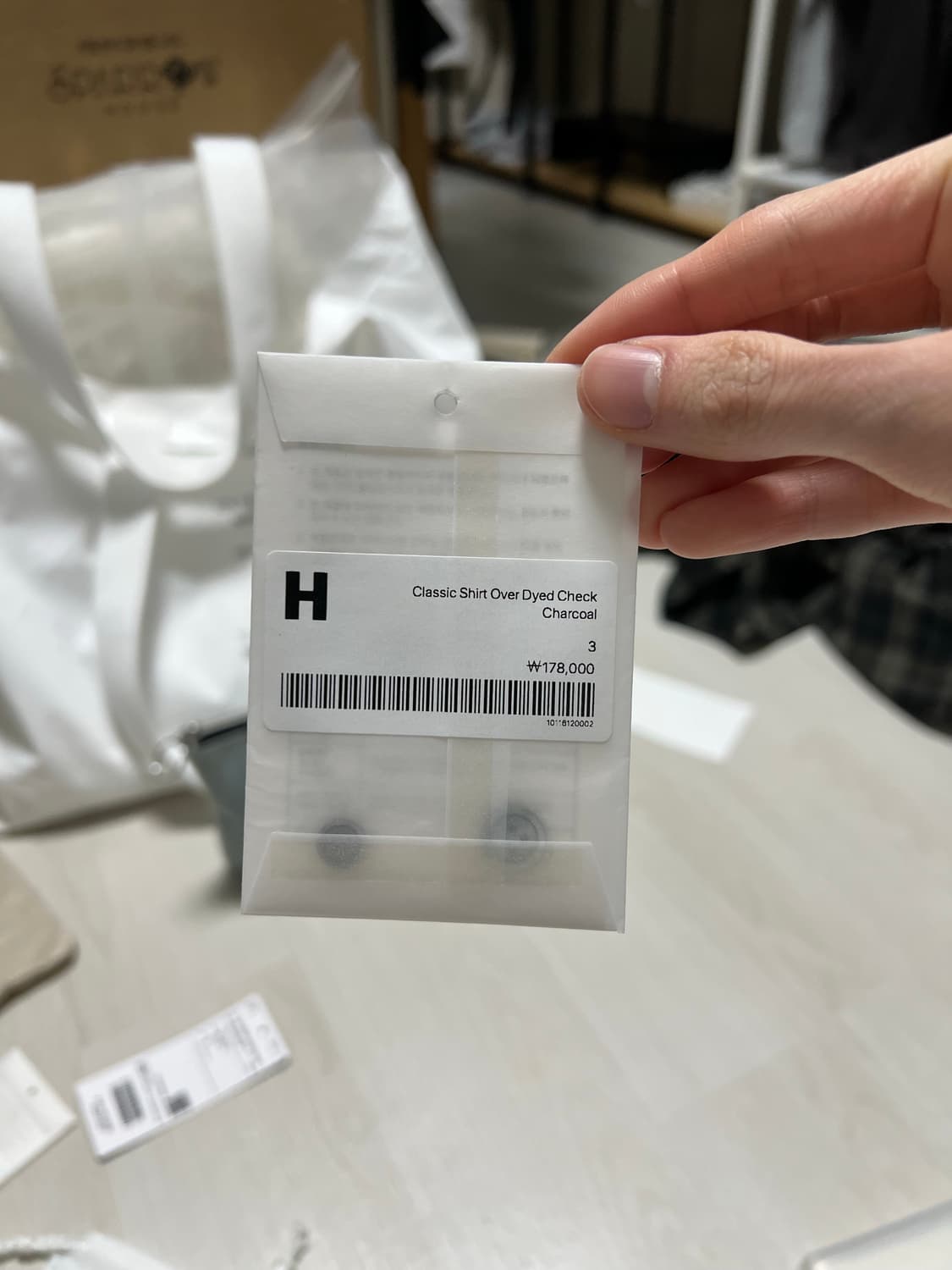 [3] 해칭룸 클래식 셔츠 오버다이드 체크 차콜 상품이미지4