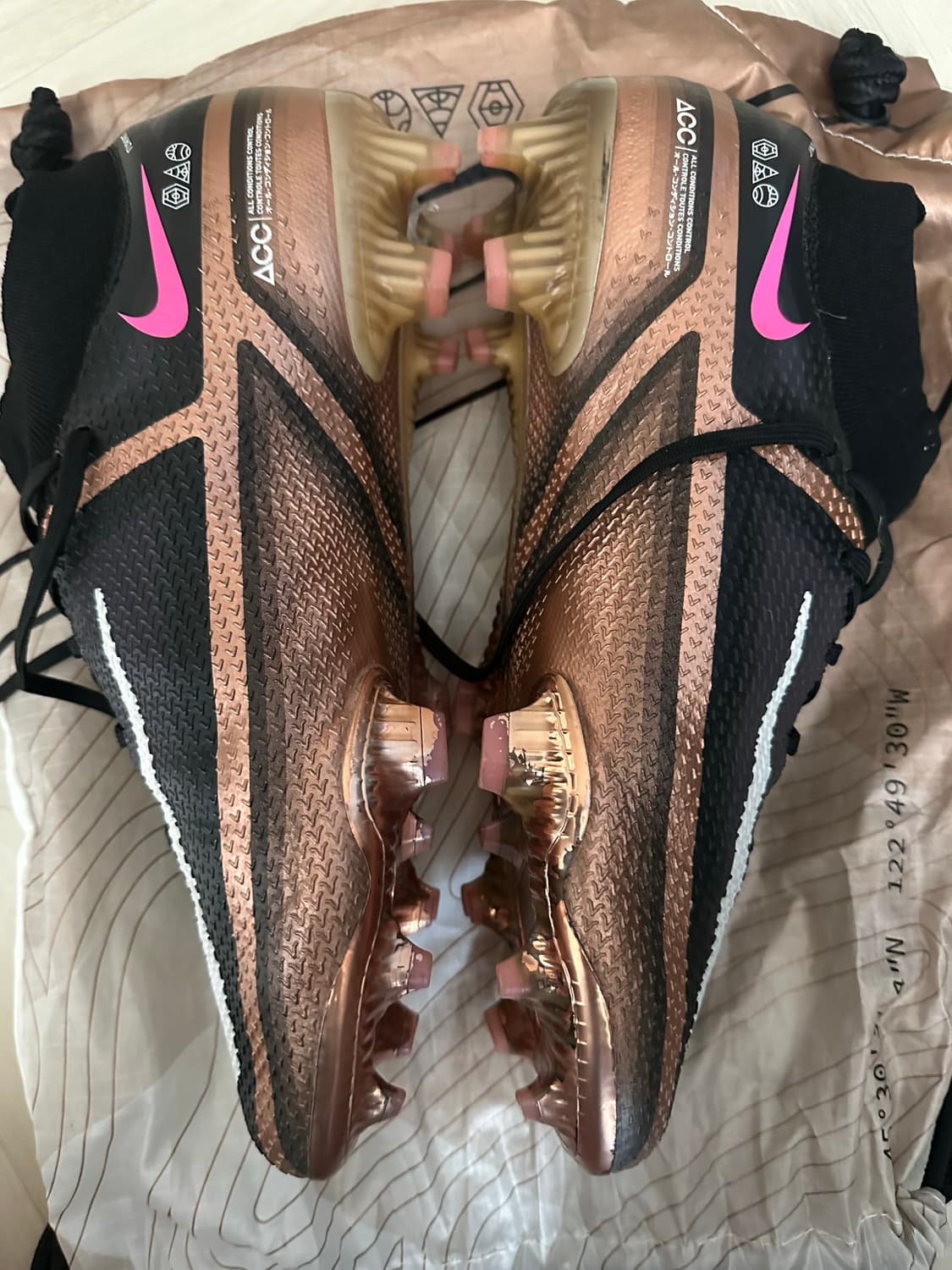 나이키 팬텀 gt2 엘리트 fg 275 상품이미지3