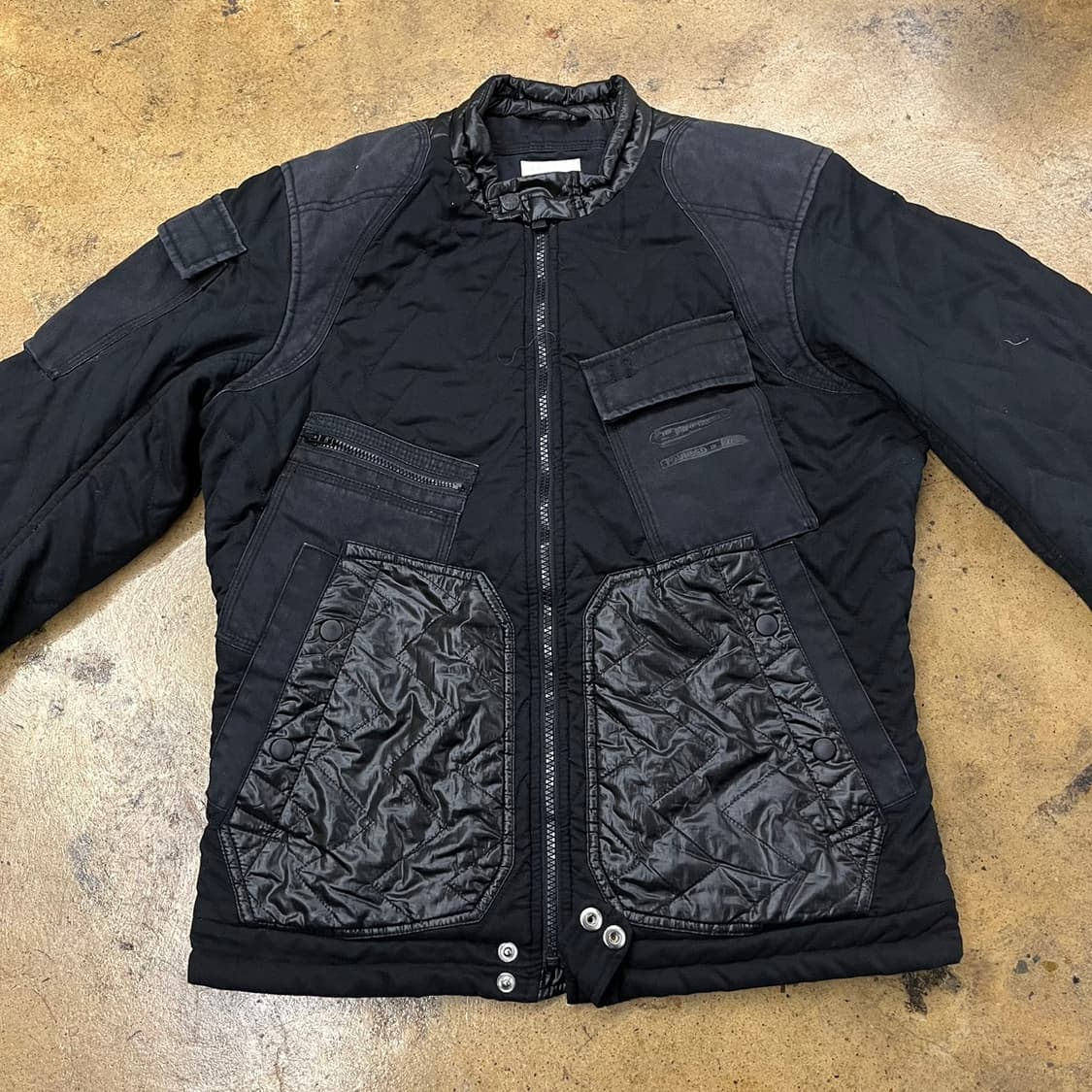 [정품/S] 디젤 블랙 퀼팅 디자인 점퍼 b17 상품이미지3