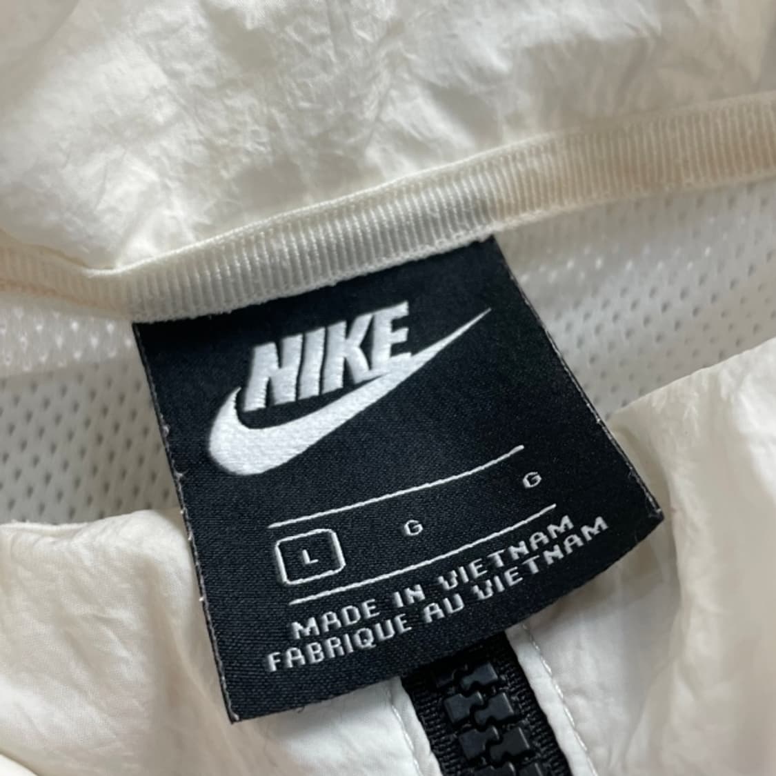 100 나이키 빅스우시 바람막이  상품이미지3