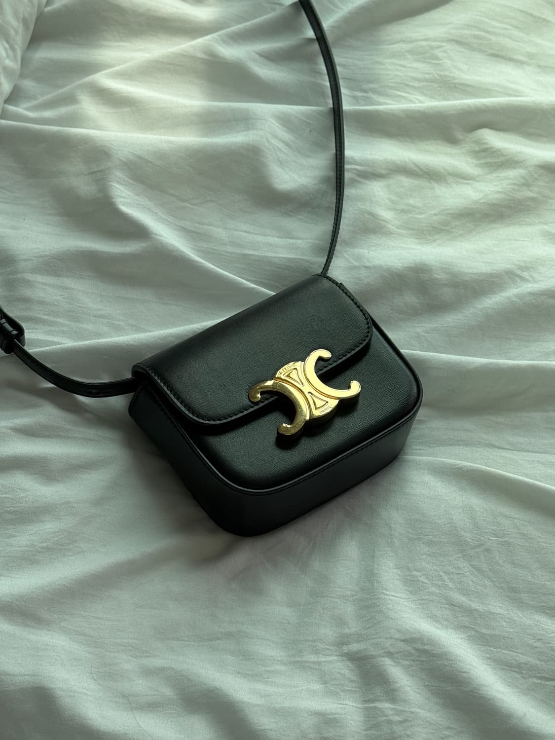 셀린느 미니 클로드백 상품이미지2