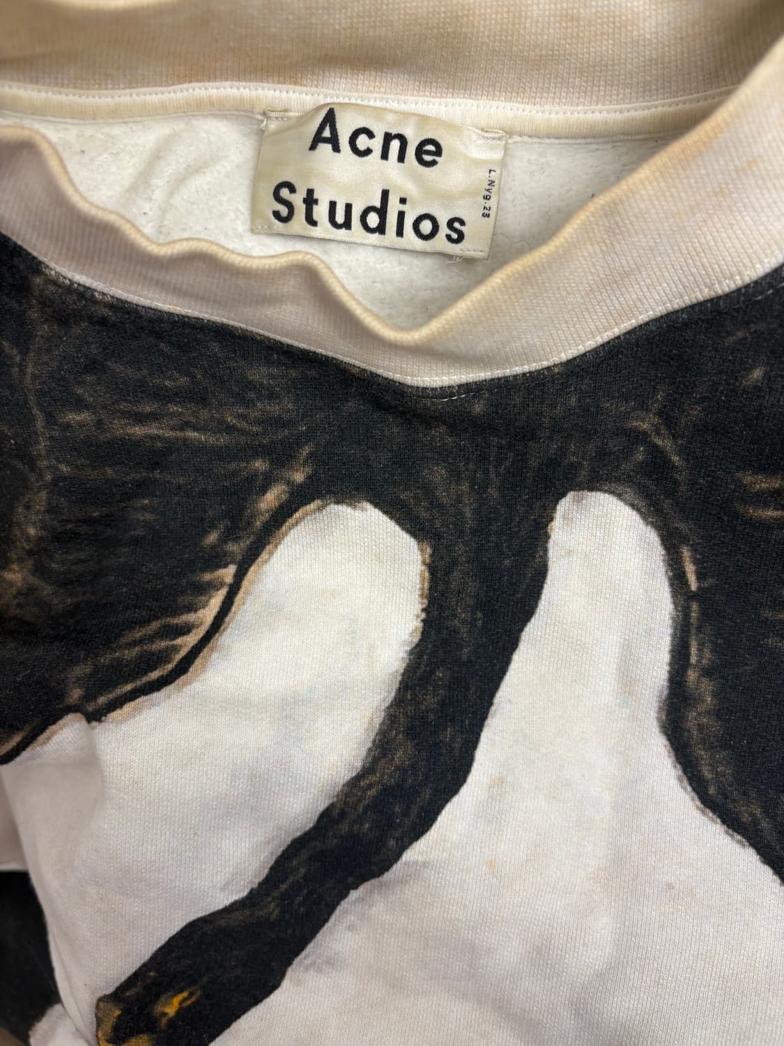 아크네 스튜디오 맨투맨 상품이미지3