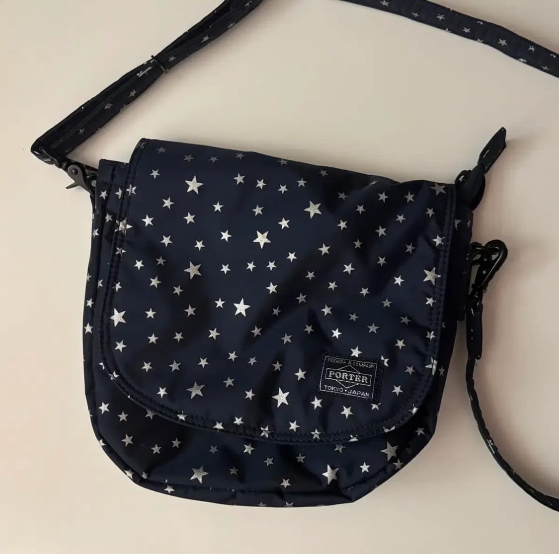 요시다포터 헤드포터 실버 별 크로스백 마스터네이비 상품이미지1