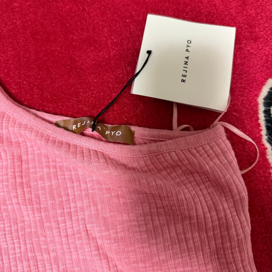 Rejina pyo 핑크 원 사이드 니트 슬리브리스 상품이미지4