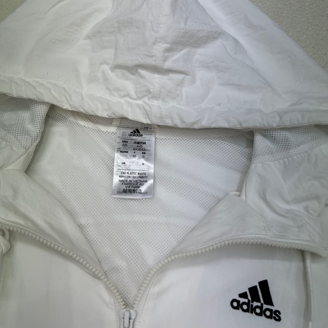 Adidas white windbreak jacket 상품이미지6