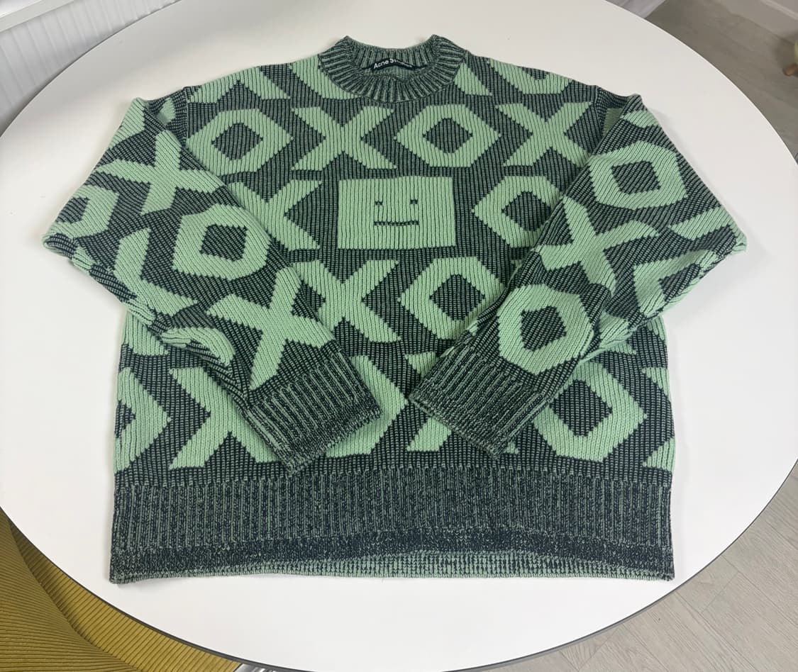 아크네 남녀공용 니트 상품이미지2