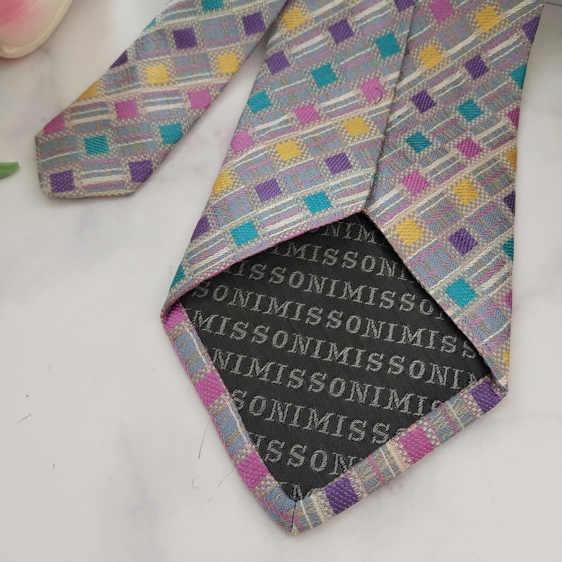 미쏘니 실크 멀티컬러 체크 패턴 넥타이 9.5cm A등급 K1113
 상품이미지8