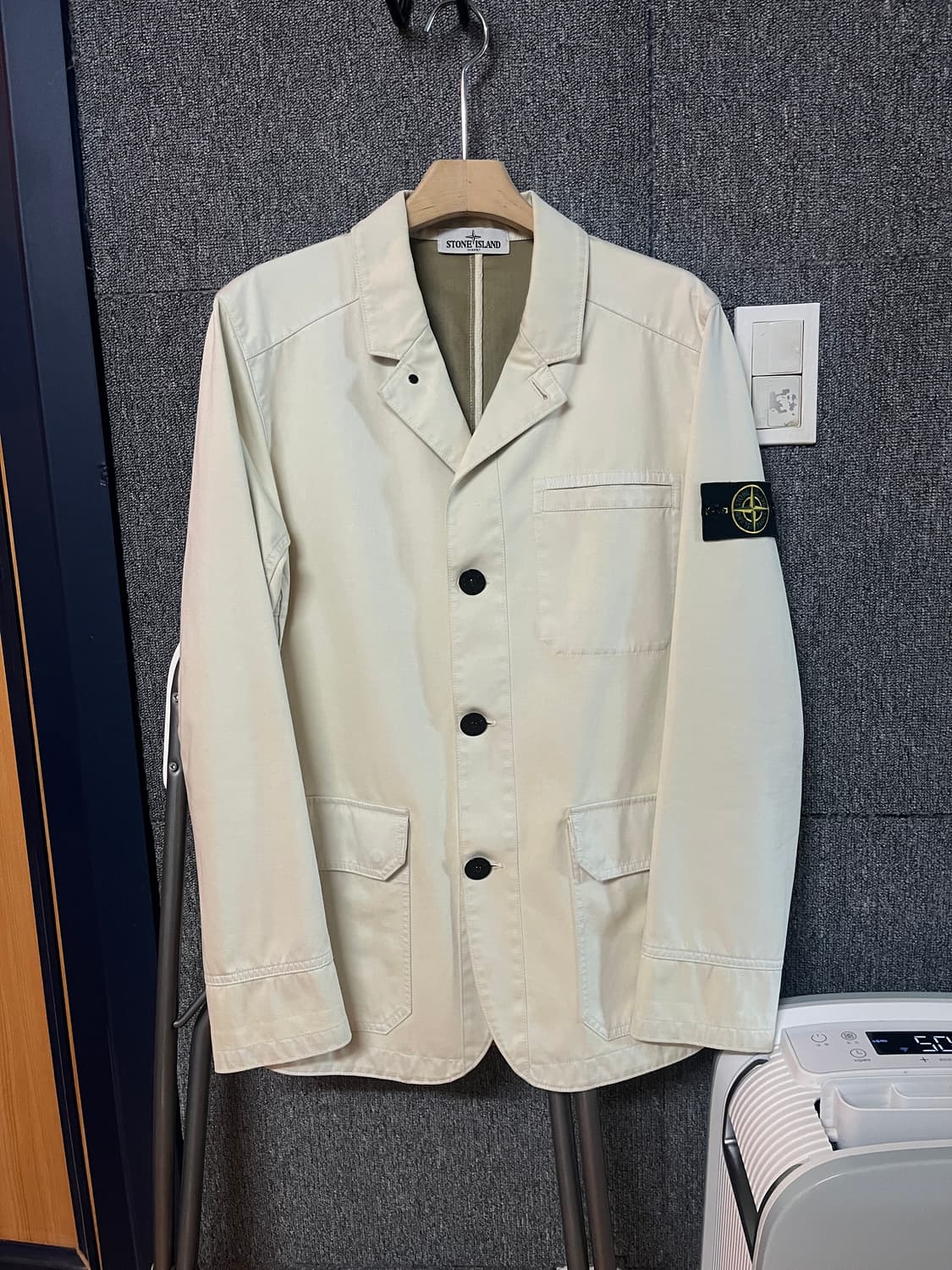스톤아일랜드 3버튼 블레이저 크림 L사이즈 정품 상품이미지1