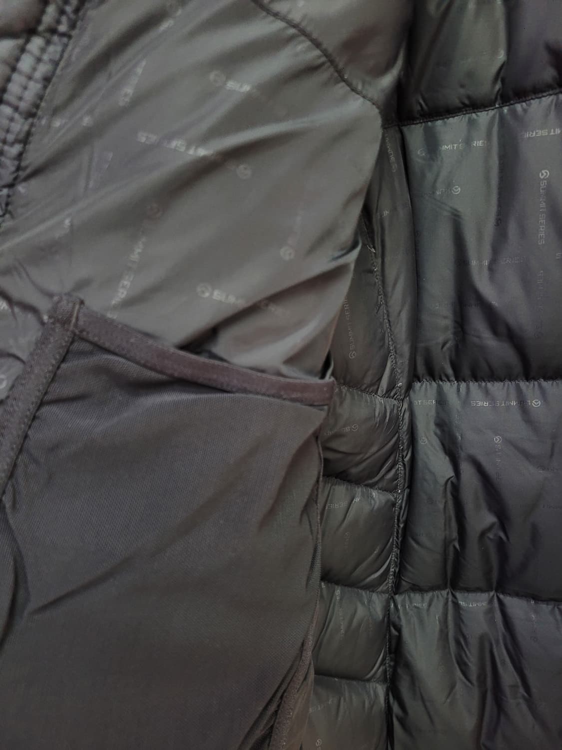 노스페이스 700 블랙 진네이비 패딩 상품이미지6