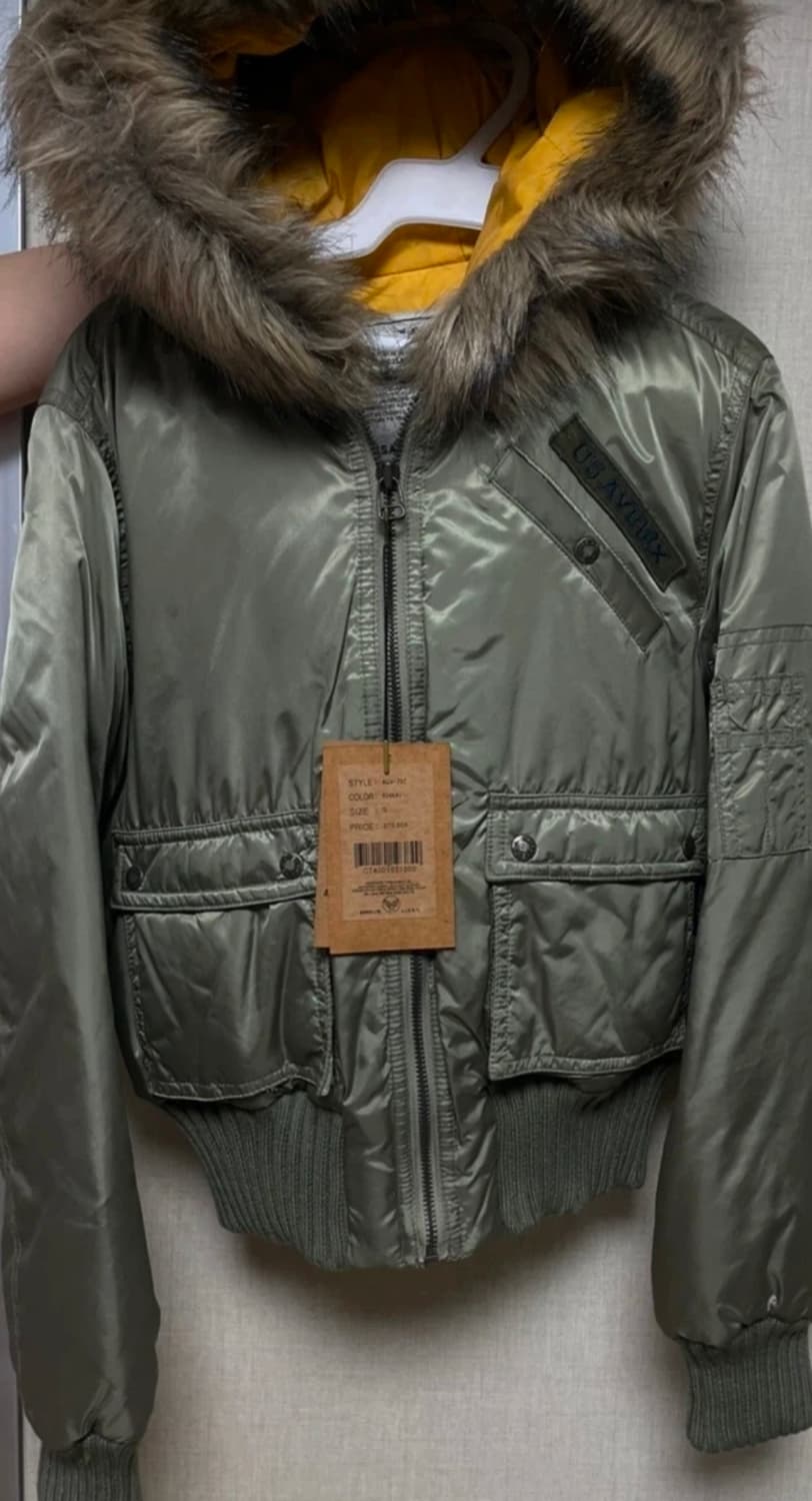 Avirex MA-1 후드 패딩 카키 상품이미지1