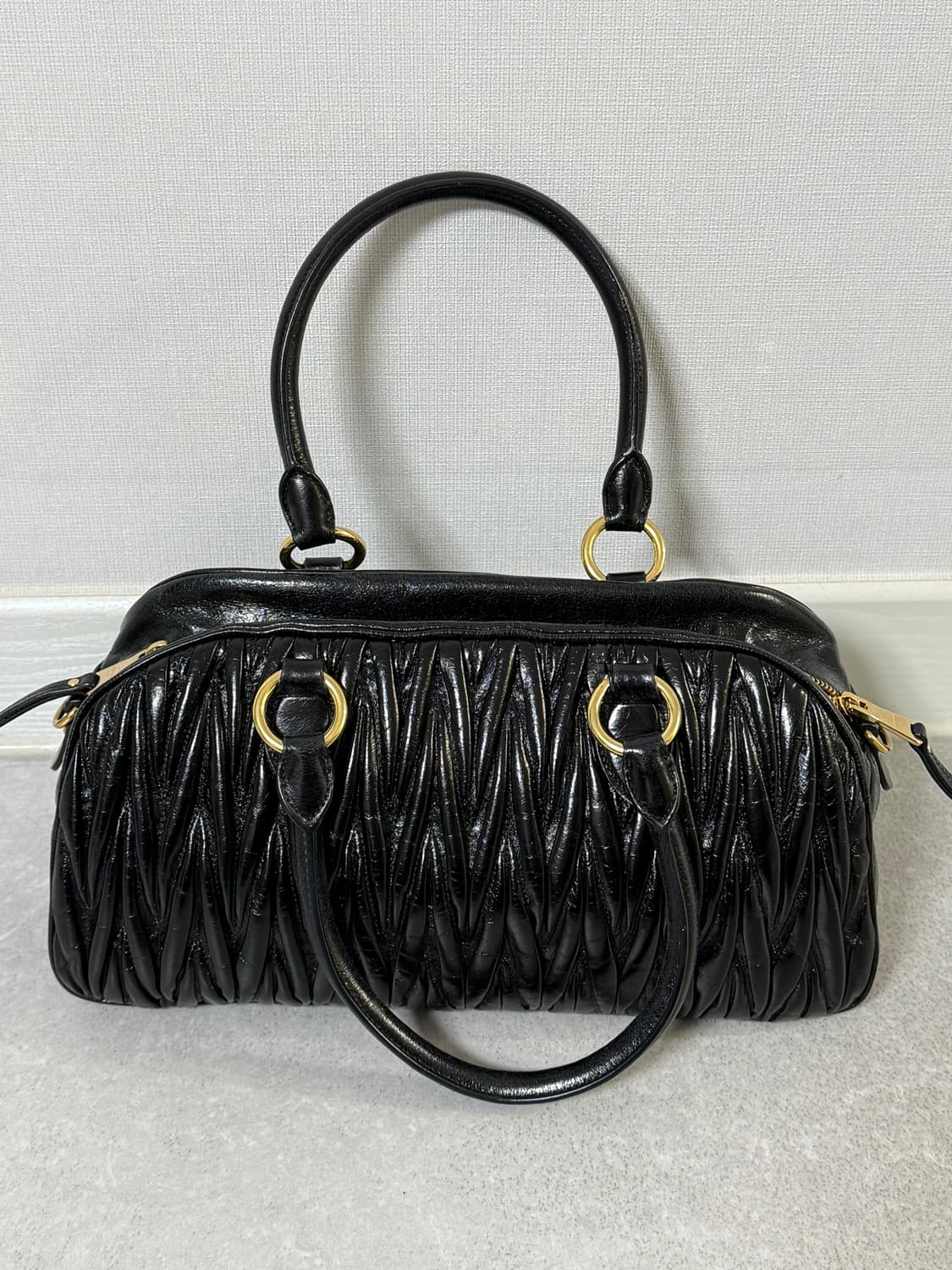 미우미우 마테라쎄 토트백 상품이미지2