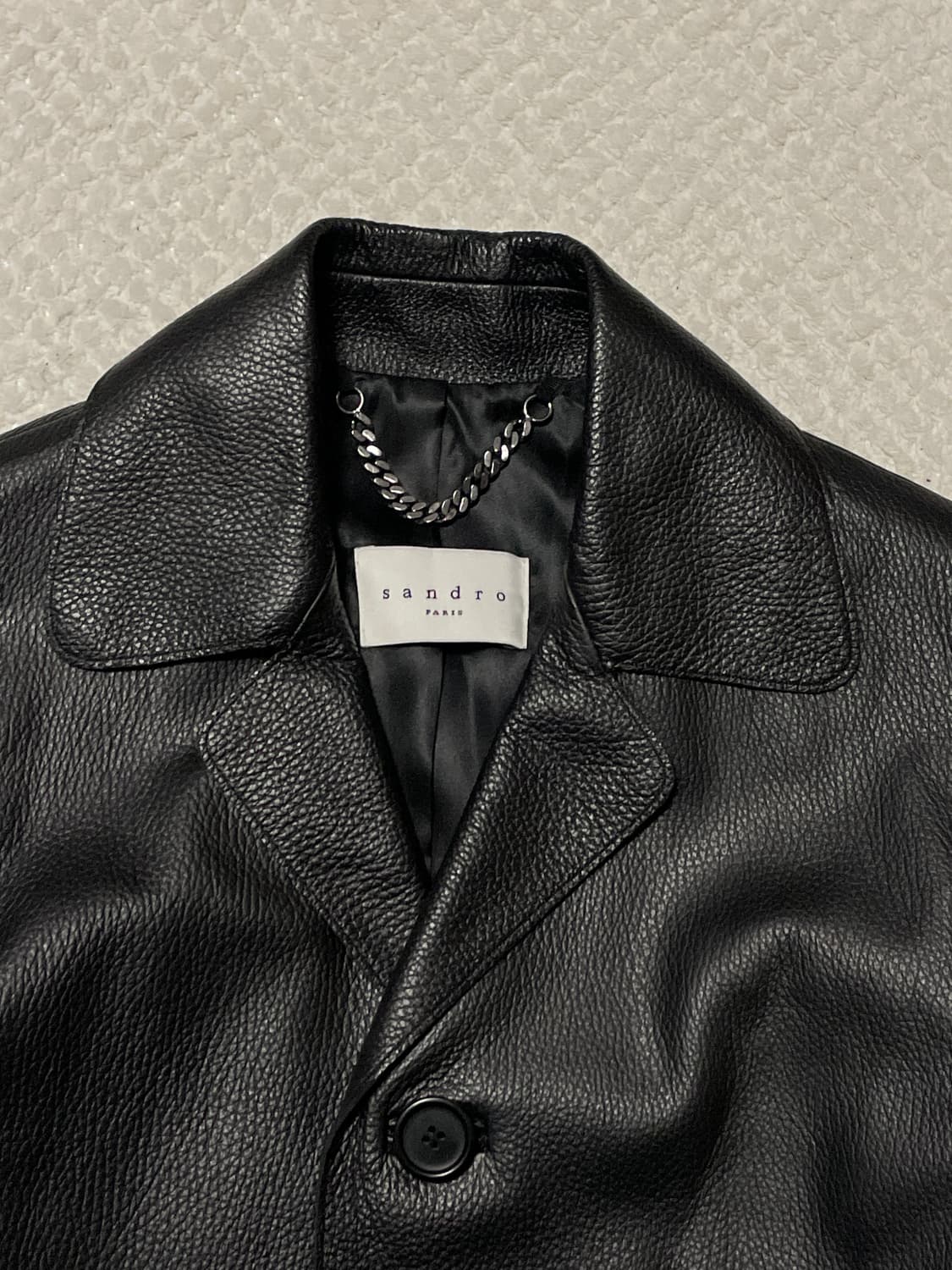 SANDRO 산드로 웨스턴 무드 송아지 가죽 3버튼 레더 카 코트 상품이미지5