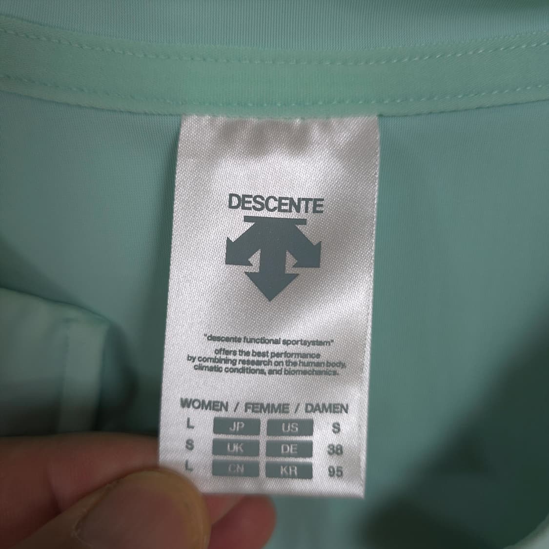 여성용 데상트 Descente 민트 컬러 집업 후드 바람막이 95 상품이미지7