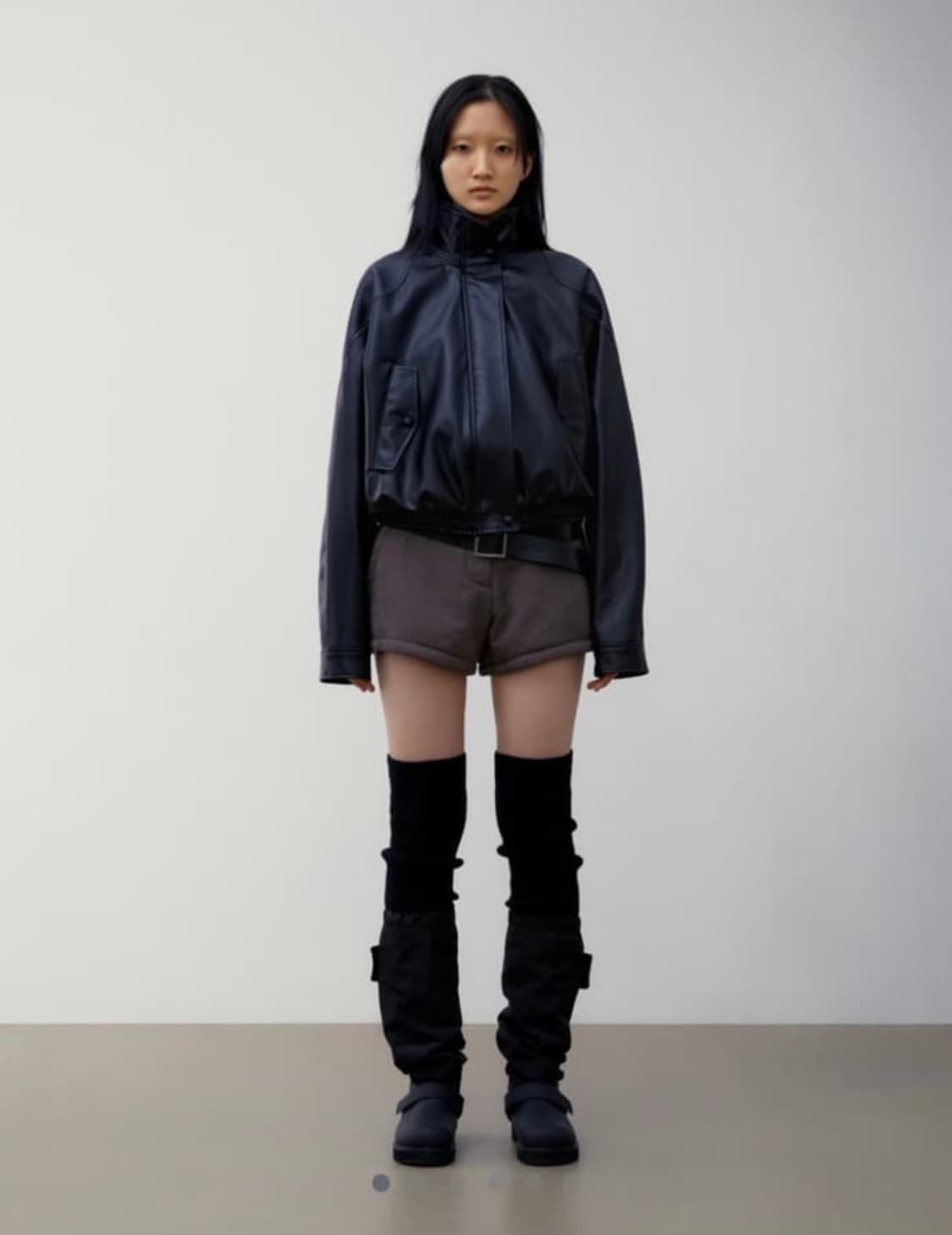 로우클래식 하이넥 레더 자켓 s size 상품이미지1