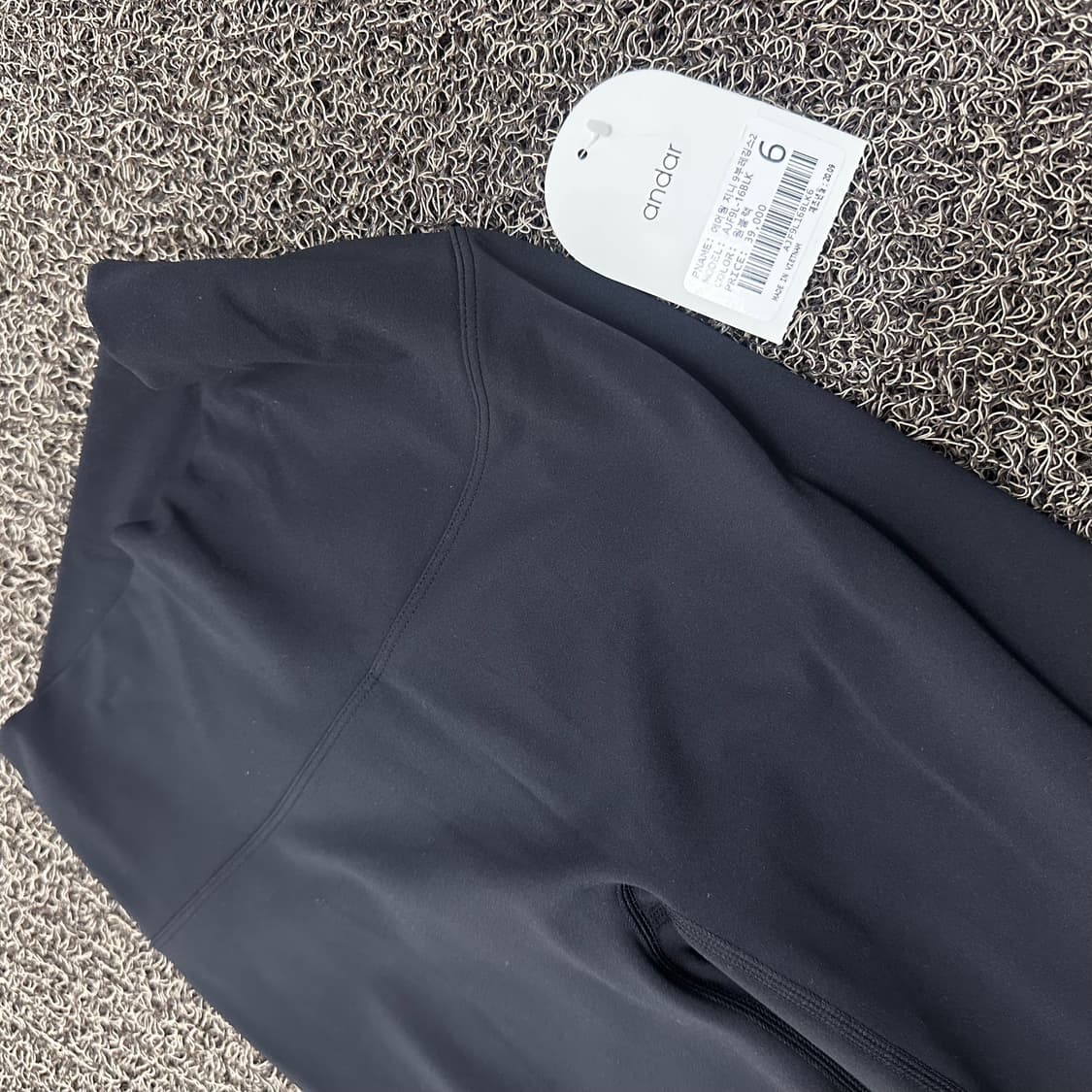 [새상품] andar 안다르 웜블랙 여성 레깅스 요가복 바지 6 상품이미지2