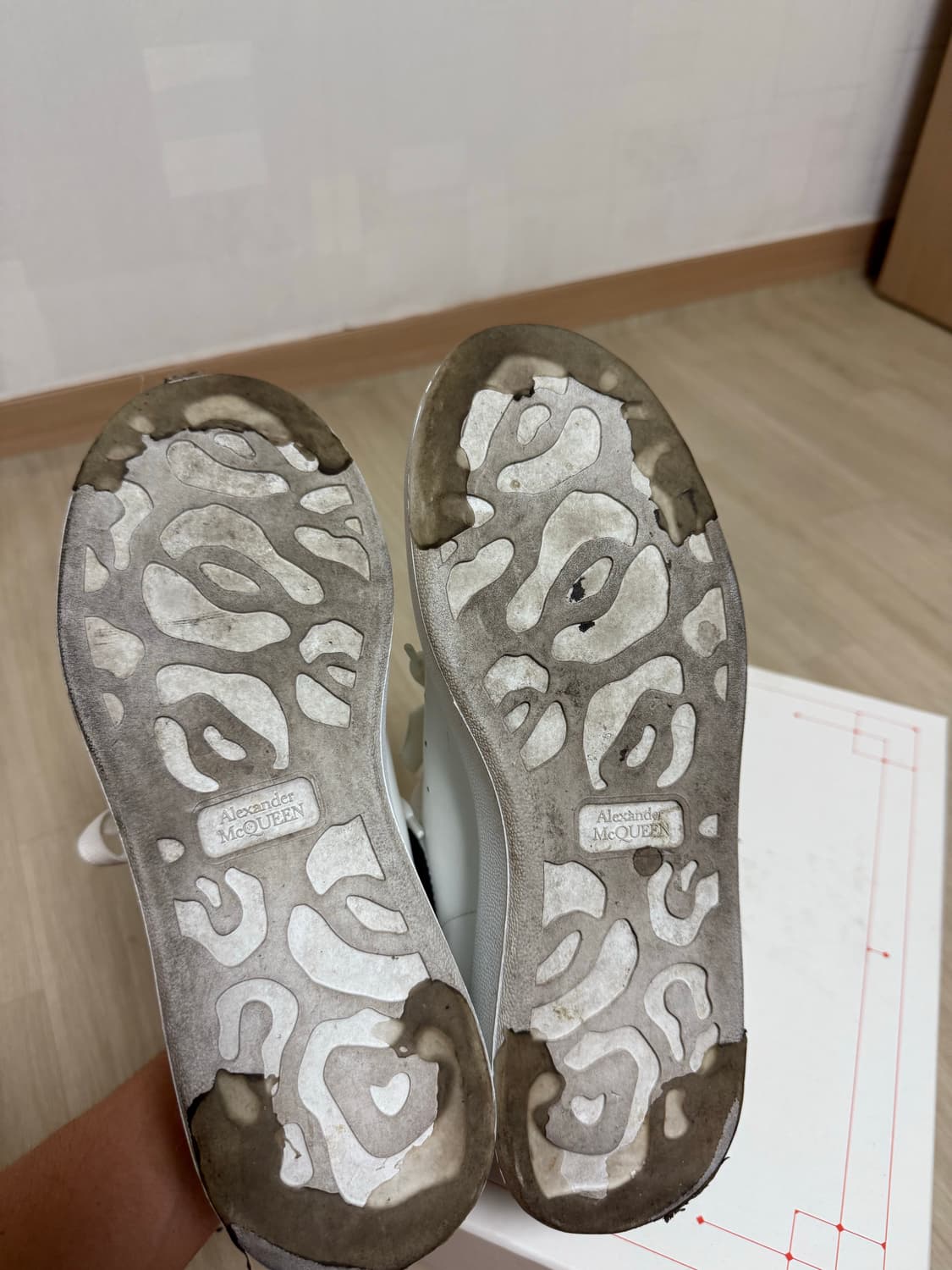 알렉산더맥퀸 오버솔  상품이미지5