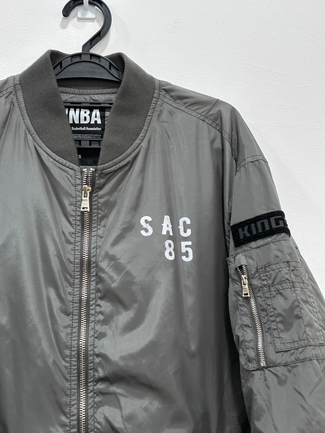 NBA 새크라멘토 킹스 롱 바람막이 점퍼 남성 S 90-95 상품이미지3