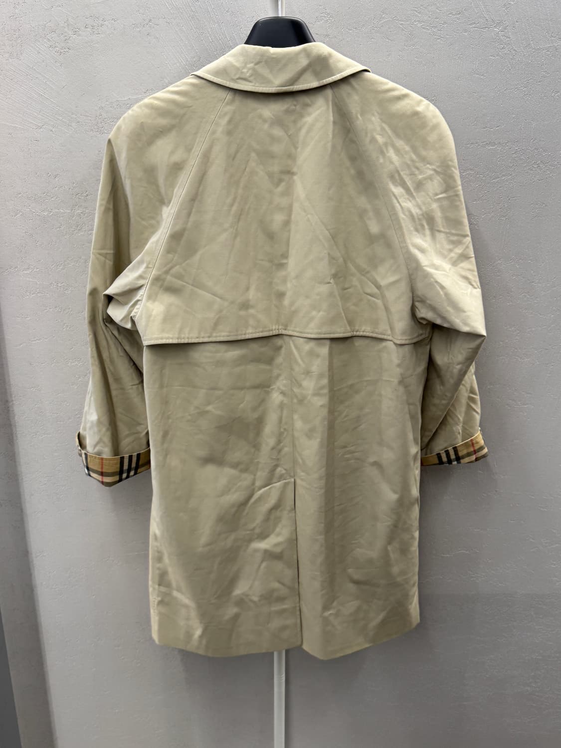 버버리 클래식 베이지 트렌치코트 상품이미지6