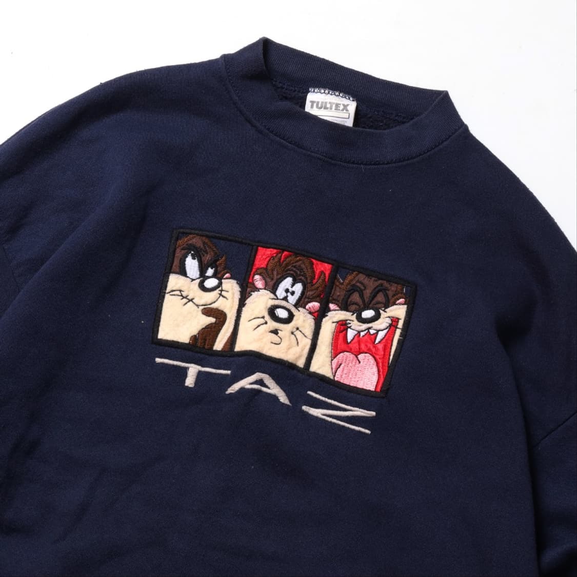 90’s Vintage Looney Tunes TAZ Sweatshirt 상품이미지2