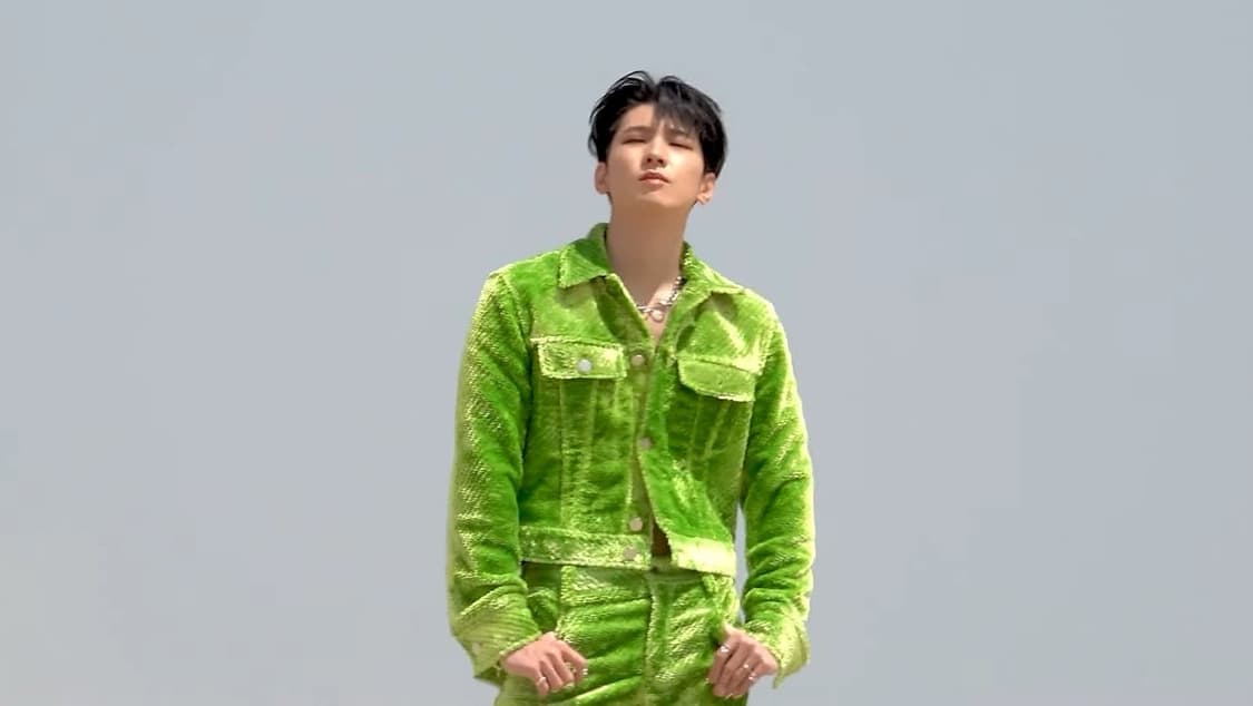 보테가베네타 셔닐 코듀로이 패러키트 자켓 상품이미지1